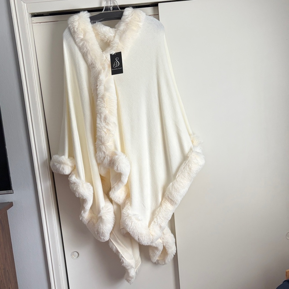 Elegant Cream wrap/poncho with Faux Fur Trim